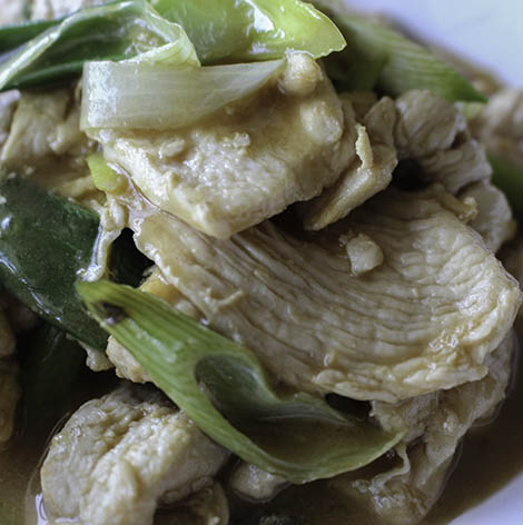 comida china pollo cebollin